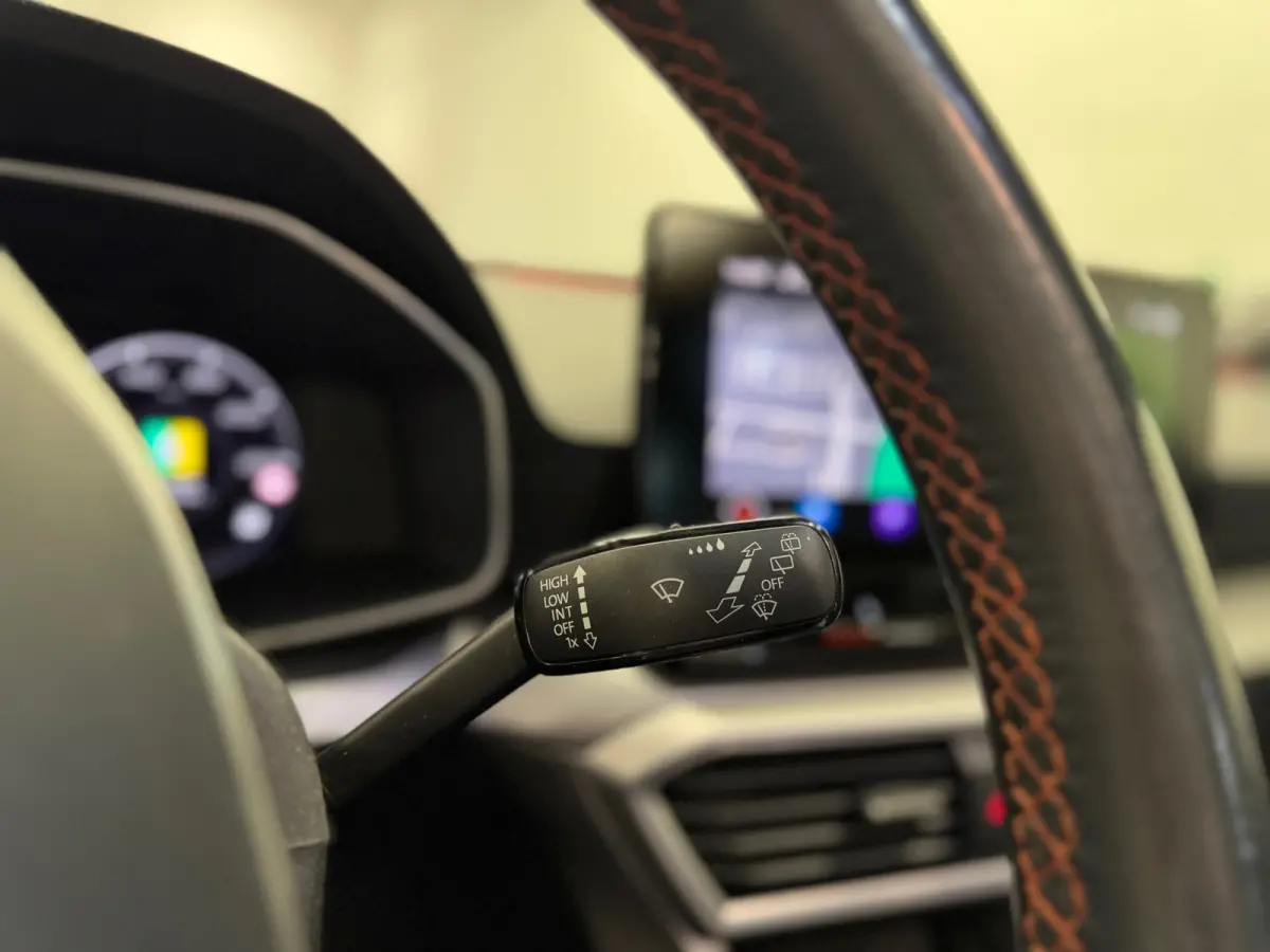 1.4 TSI eHybrid PHEV FR Business Intense