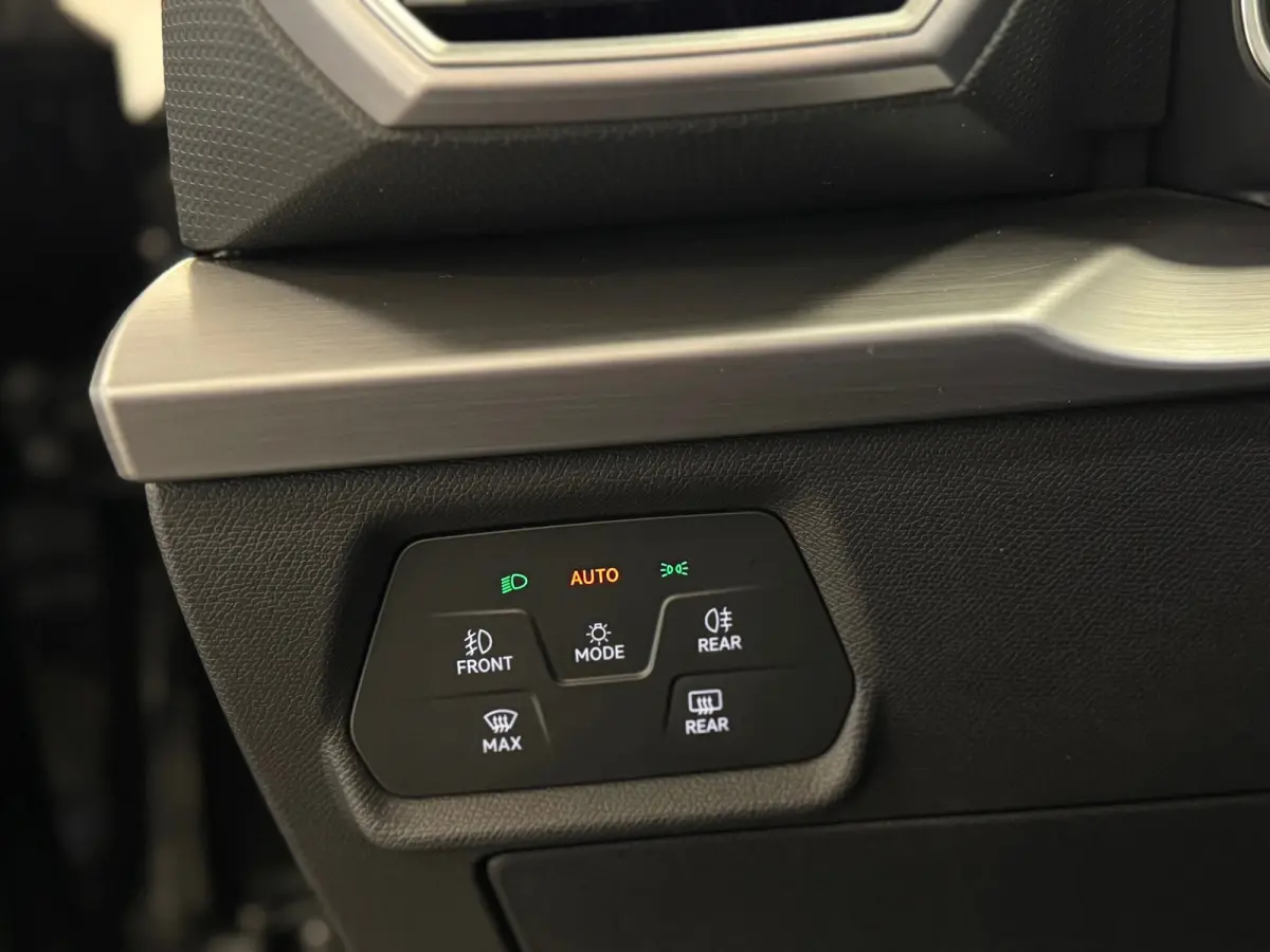 1.4 TSI eHybrid PHEV FR Business Intense