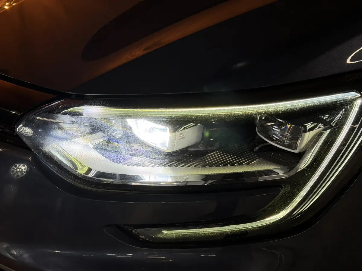 1.6 TCe GT 205pk|Automaat|Sport Kuipstoelen|Bose Audio|Trekhaak|Keyless|Digitale Cockpit|LED|Rijklaar