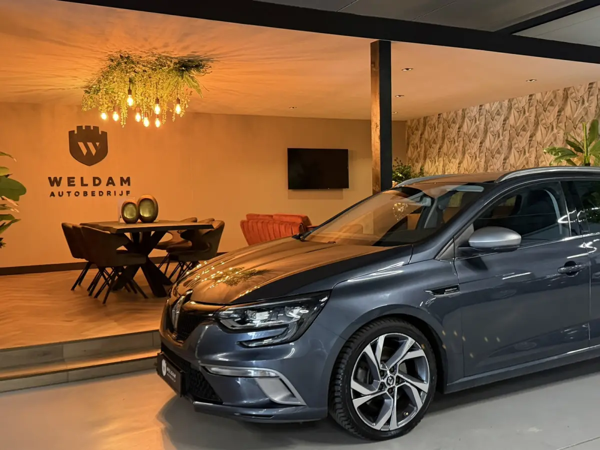 1.6 TCe GT 205pk|Automaat|Sport Kuipstoelen|Bose Audio|Trekhaak|Keyless|Digitale Cockpit|LED|Rijklaar
