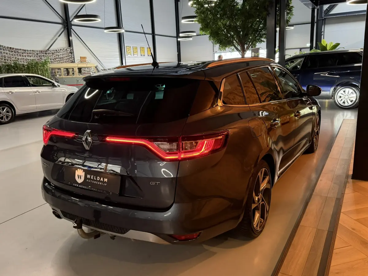 1.6 TCe GT 205pk|Automaat|Sport Kuipstoelen|Bose Audio|Trekhaak|Keyless|Digitale Cockpit|LED|Rijklaar