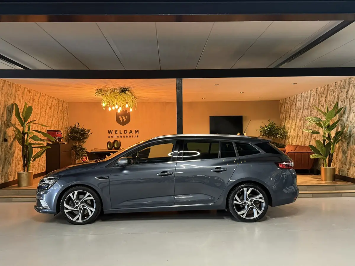 1.6 TCe GT 205pk|Automaat|Sport Kuipstoelen|Bose Audio|Trekhaak|Keyless|Digitale Cockpit|LED|Rijklaar