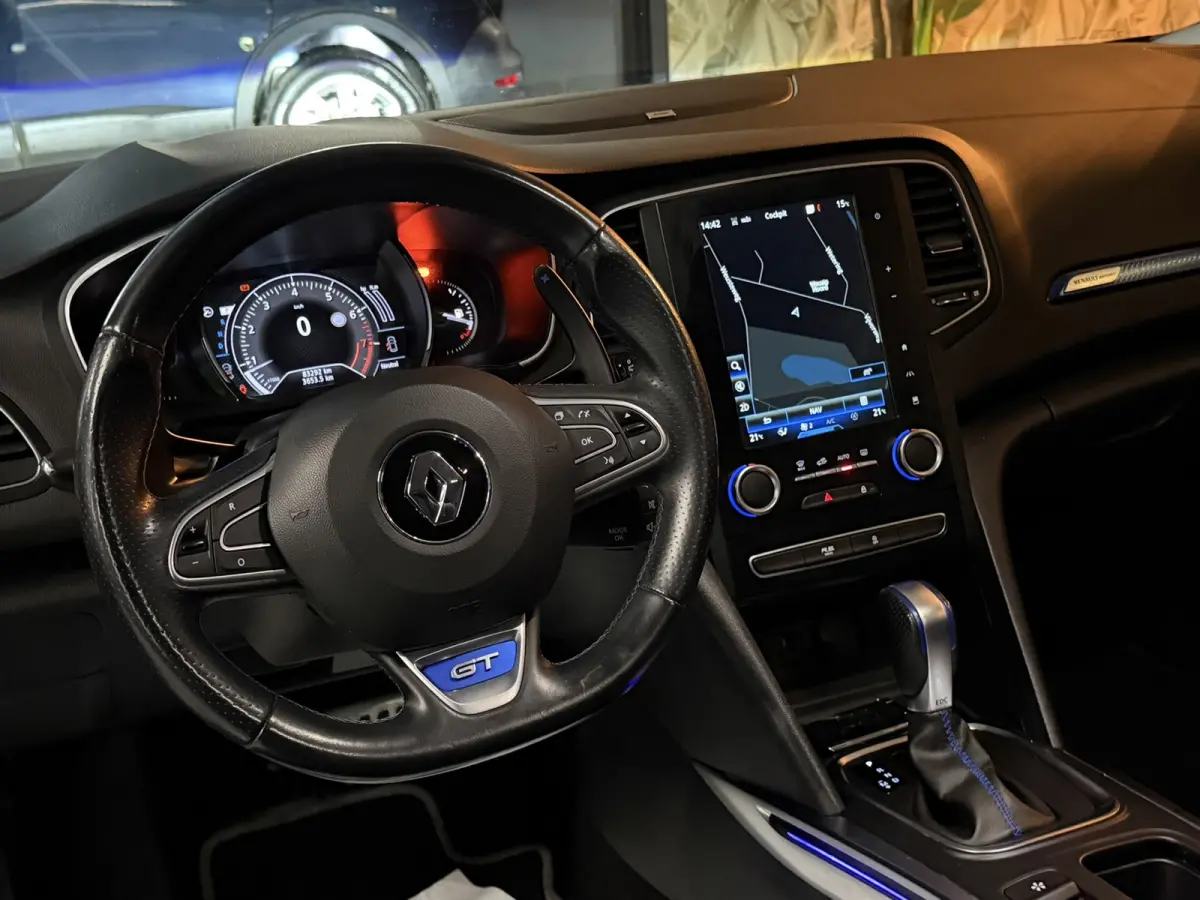 1.6 TCe GT 205pk|Automaat|Sport Kuipstoelen|Bose Audio|Trekhaak|Keyless|Digitale Cockpit|LED|Rijklaar