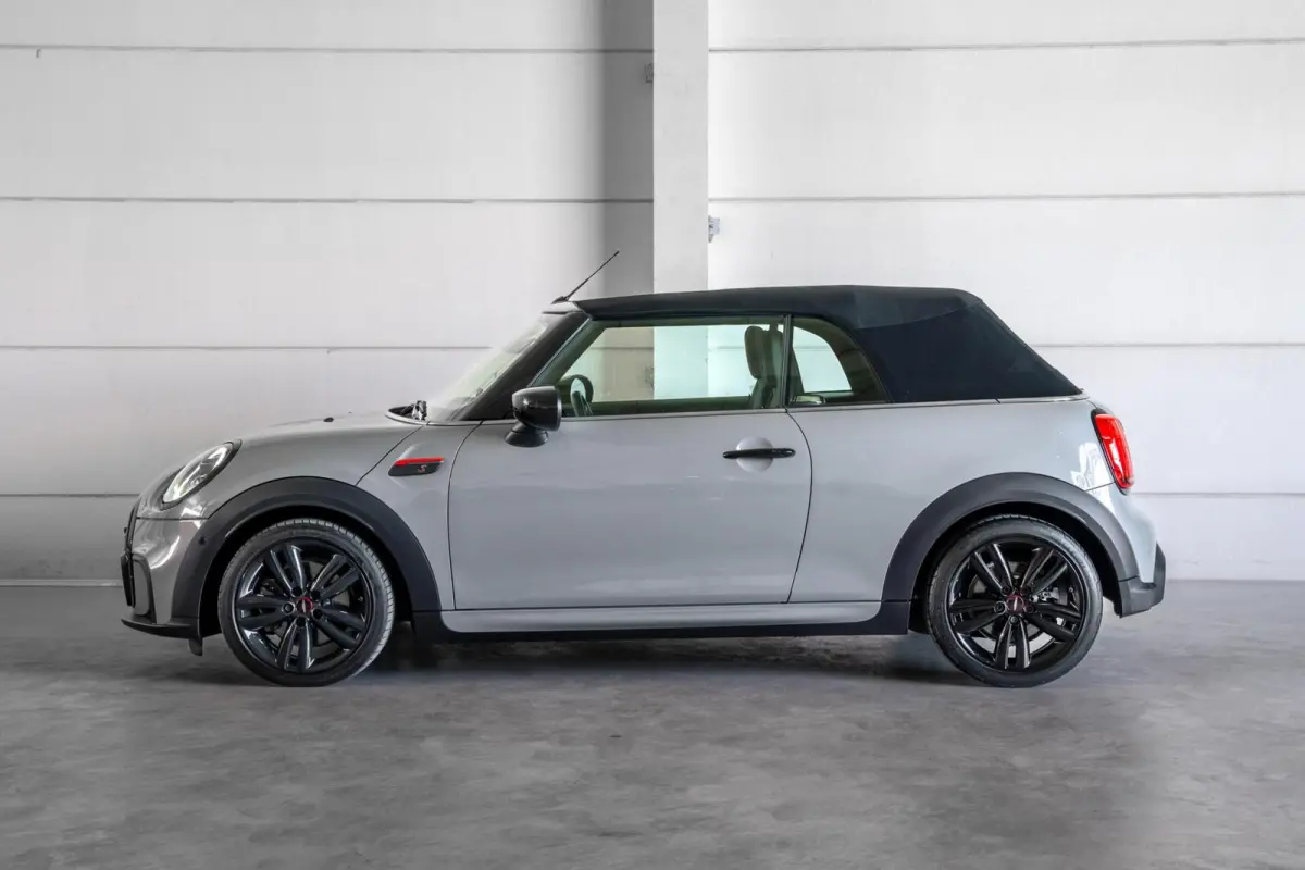 2.0 S John Cooper Works / Headup / Harman Kardon / Camera / Active Cruise / Carplay