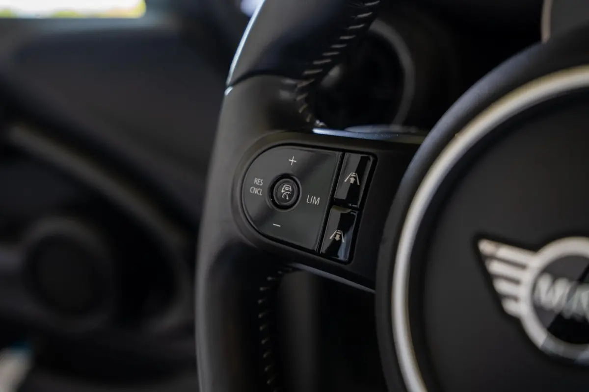 2.0 S John Cooper Works / Headup / Harman Kardon / Camera / Active Cruise / Carplay