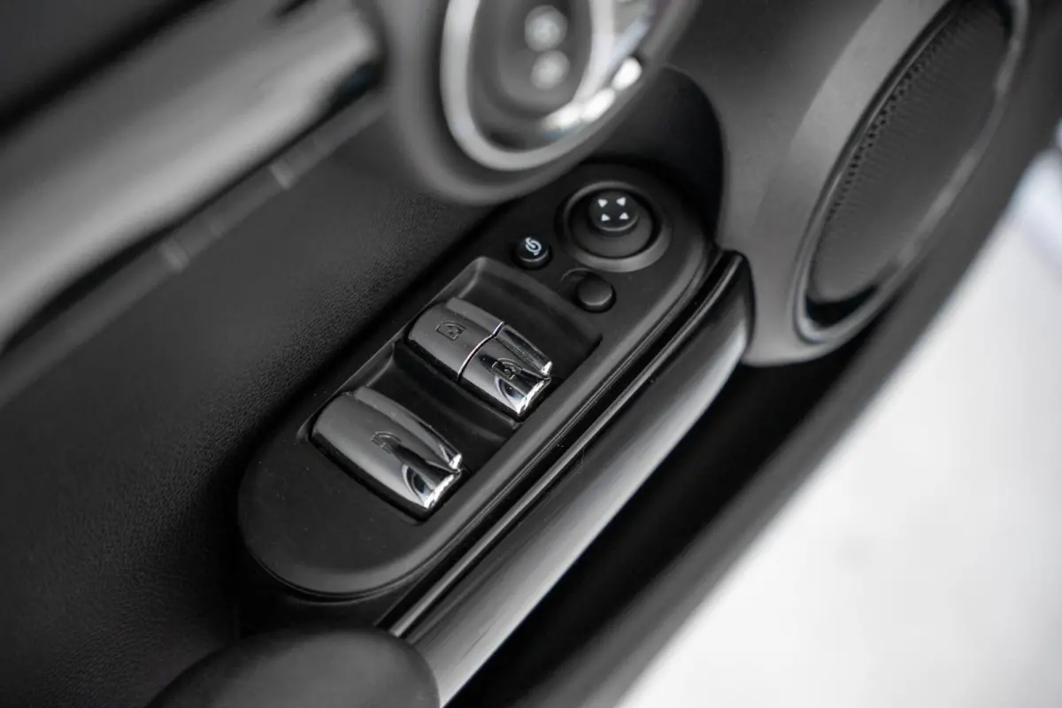2.0 S John Cooper Works / Headup / Harman Kardon / Camera / Active Cruise / Carplay