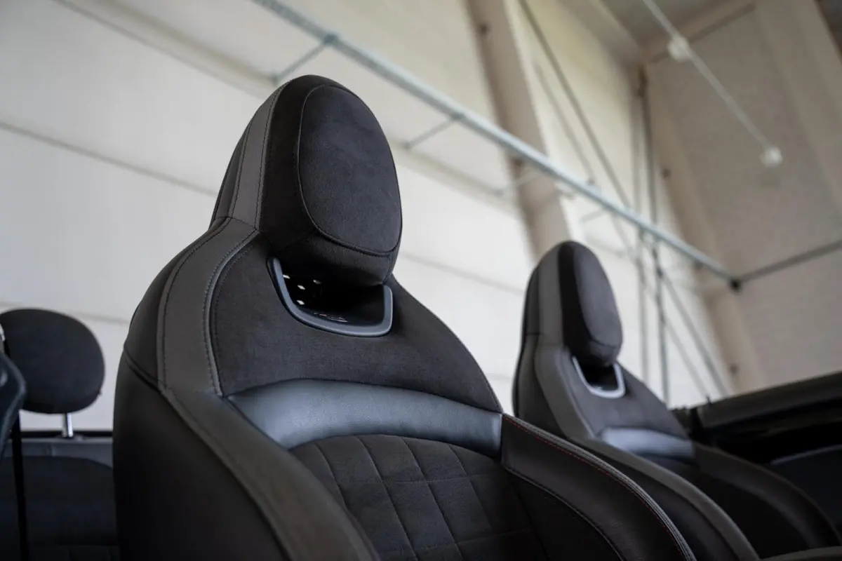 2.0 S John Cooper Works / Headup / Harman Kardon / Camera / Active Cruise / Carplay