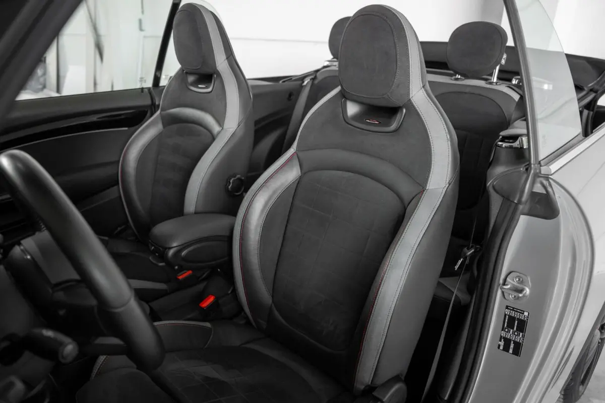 2.0 S John Cooper Works / Headup / Harman Kardon / Camera / Active Cruise / Carplay