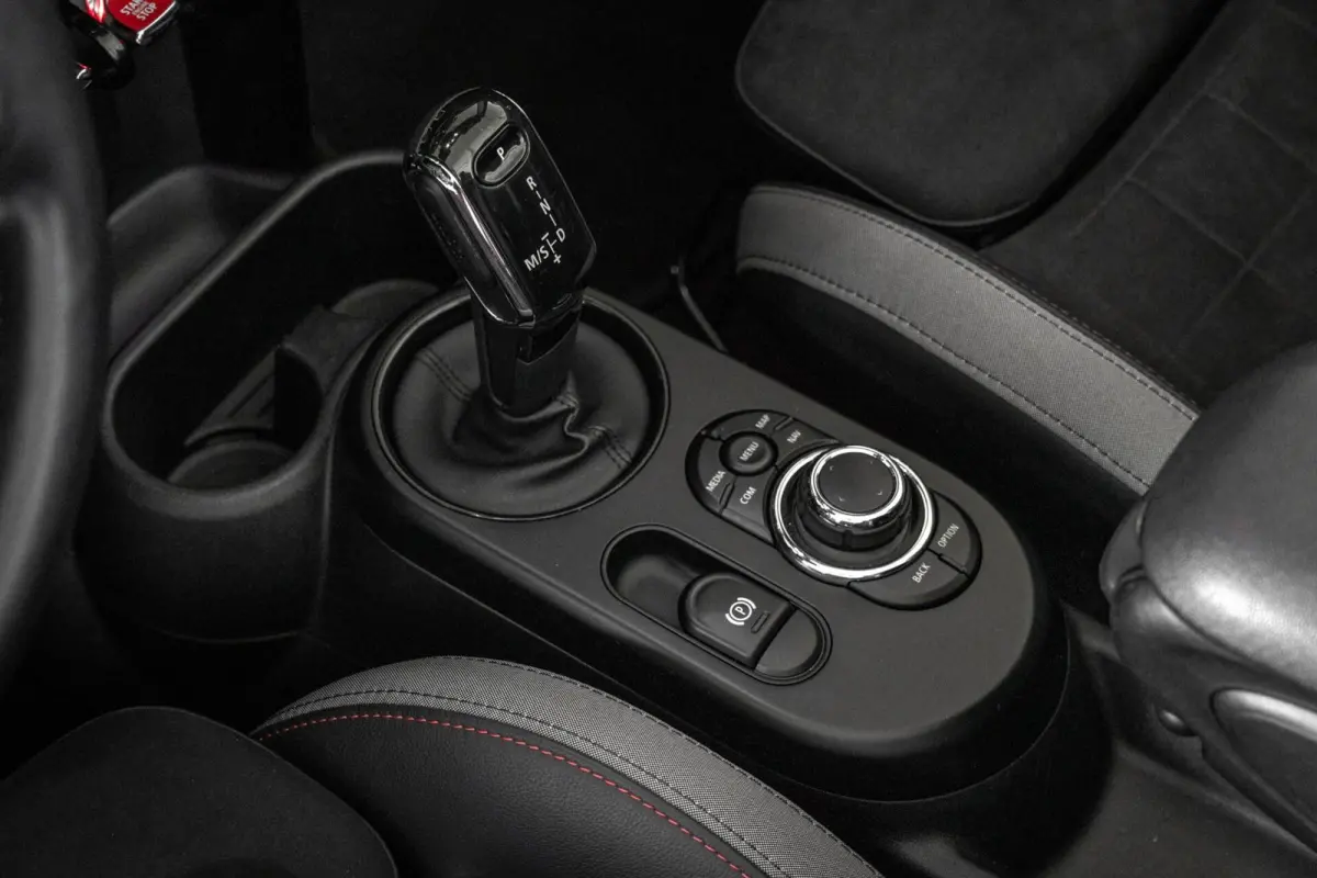 2.0 S John Cooper Works / Headup / Harman Kardon / Camera / Active Cruise / Carplay