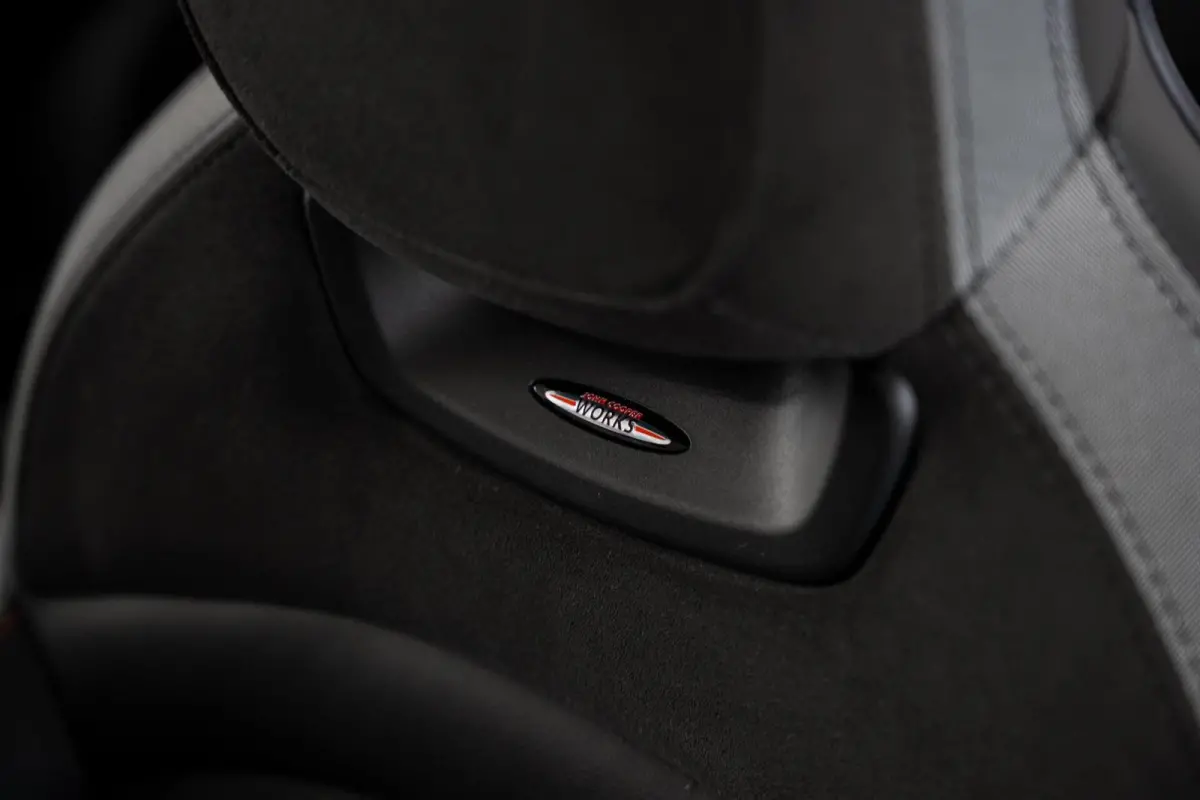 2.0 S John Cooper Works / Headup / Harman Kardon / Camera / Active Cruise / Carplay