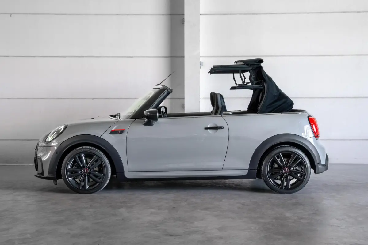 2.0 S John Cooper Works / Headup / Harman Kardon / Camera / Active Cruise / Carplay