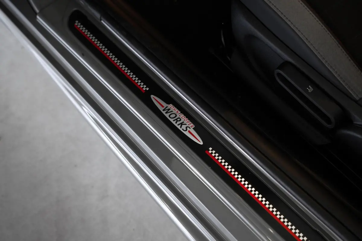 2.0 S John Cooper Works / Headup / Harman Kardon / Camera / Active Cruise / Carplay