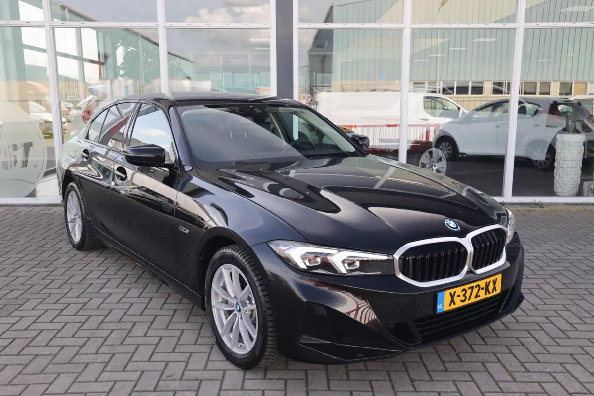 320e|Automaat|Plug in hybride|Camera|Leer|Cruise control|Apple carplay/Android auto|