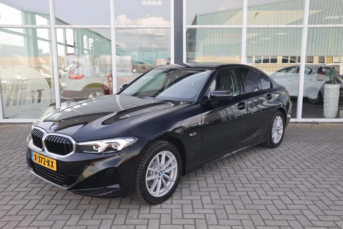 320e|Automaat|Plug in hybride|Camera|Leer|Cruise control|Apple carplay/Android auto|