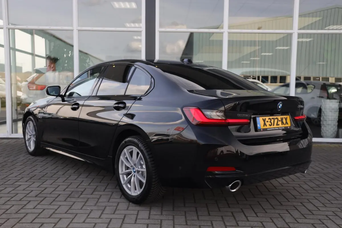 320e|Automaat|Plug in hybride|Camera|Leer|Cruise control|Apple carplay/Android auto|