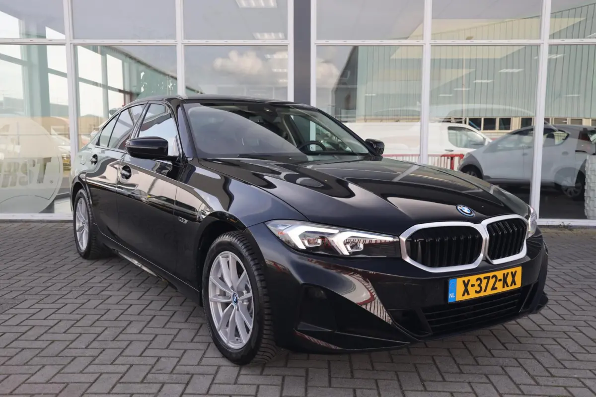 320e|Automaat|Plug in hybride|Camera|Leer|Cruise control|Apple carplay/Android auto|