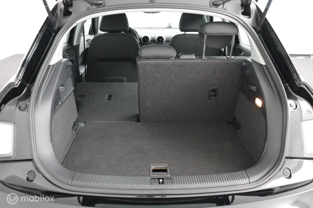 1.0 TFSI 95PK | nieuwe all Seasons | 5 deurs | Lichtmetaal | DEALER-STAAT