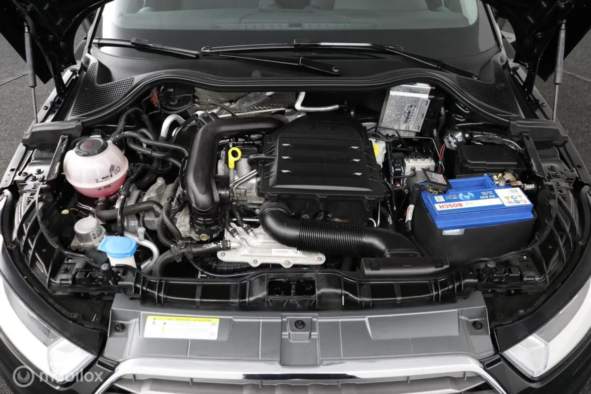 1.0 TFSI 95PK | nieuwe all Seasons | 5 deurs | Lichtmetaal | DEALER-STAAT