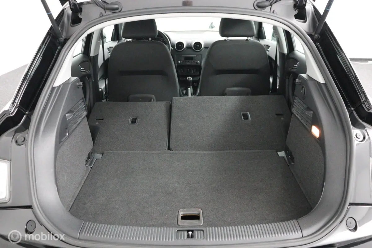1.0 TFSI 95PK | nieuwe all Seasons | 5 deurs | Lichtmetaal | DEALER-STAAT