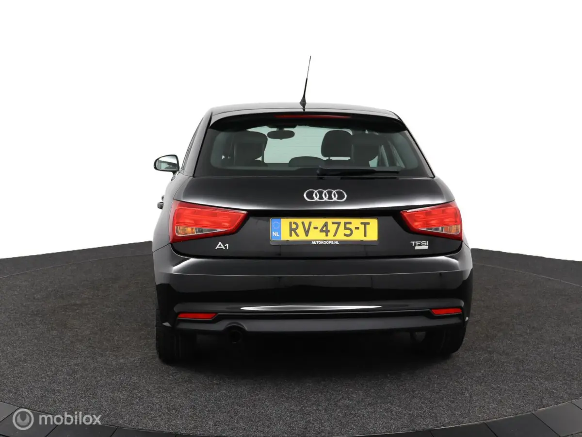 1.0 TFSI 95PK | nieuwe all Seasons | 5 deurs | Lichtmetaal | DEALER-STAAT