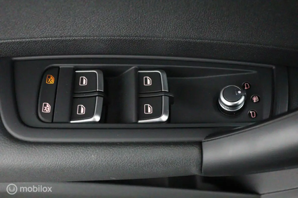 1.0 TFSI 95PK | nieuwe all Seasons | 5 deurs | Lichtmetaal | DEALER-STAAT