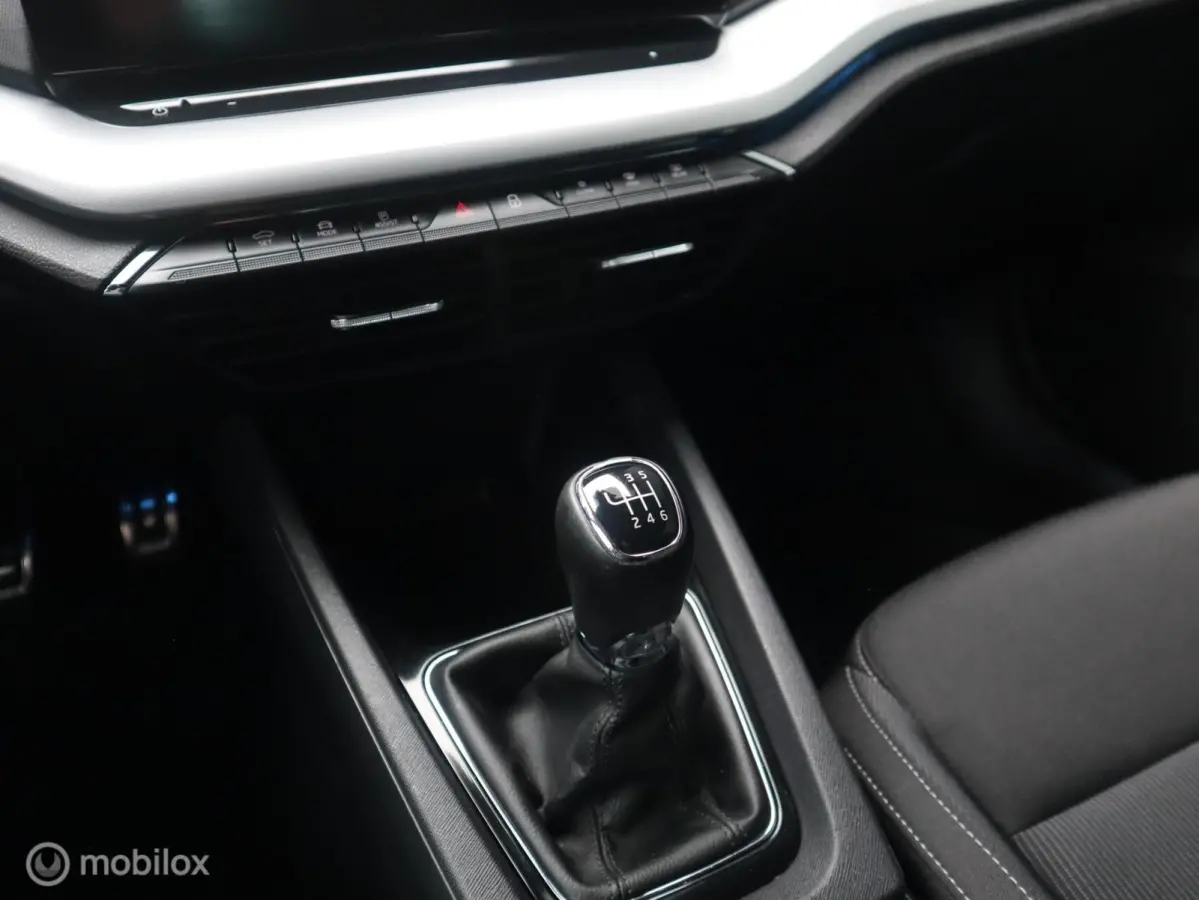 TSI 110 PK H6 Sport Zwarte Hemel|17"LMV|Digi Cockpit|Trekhaak|Carplay|DAB|LED