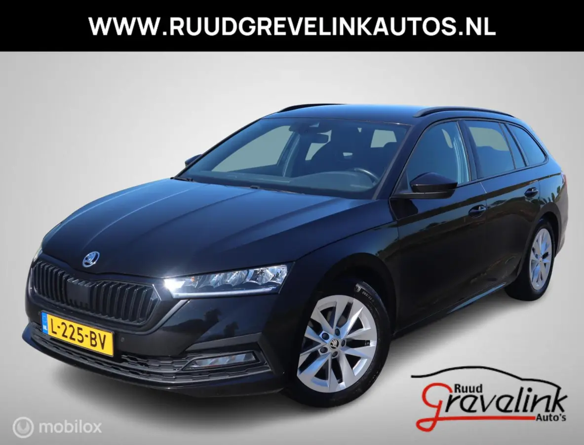 TSI 110 PK H6 Sport Zwarte Hemel|17"LMV|Digi Cockpit|Trekhaak|Carplay|DAB|LED
