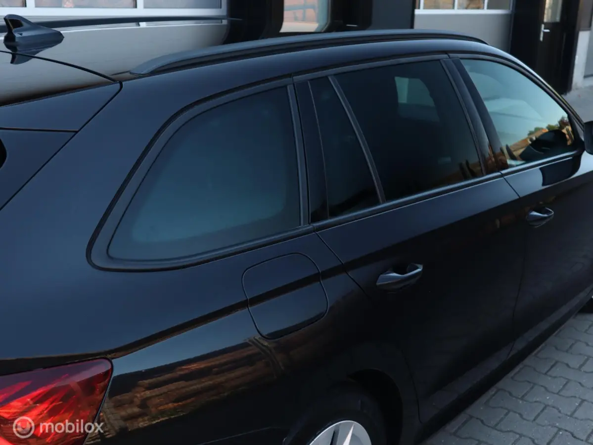 TSI 110 PK H6 Sport Zwarte Hemel|17"LMV|Digi Cockpit|Trekhaak|Carplay|DAB|LED