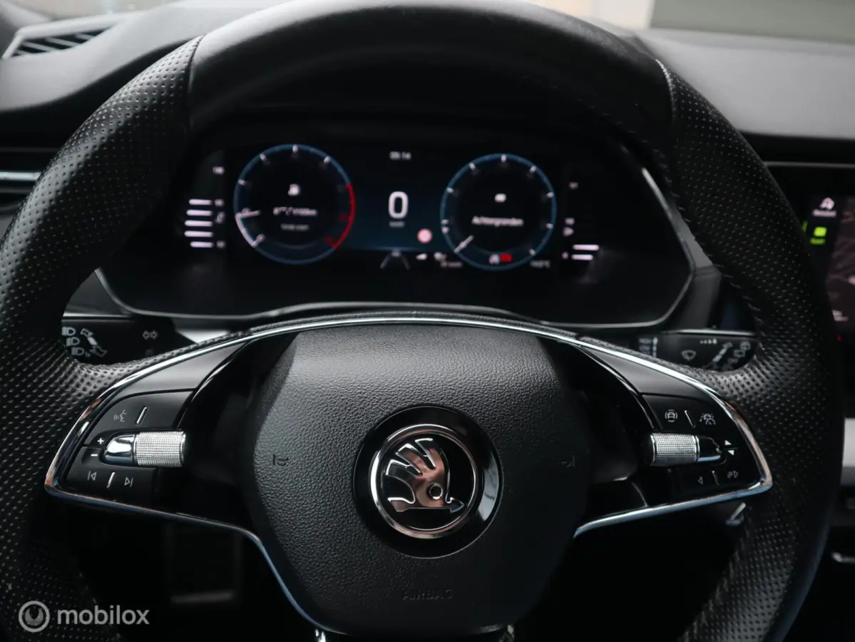 TSI 110 PK H6 Sport Zwarte Hemel|17"LMV|Digi Cockpit|Trekhaak|Carplay|DAB|LED