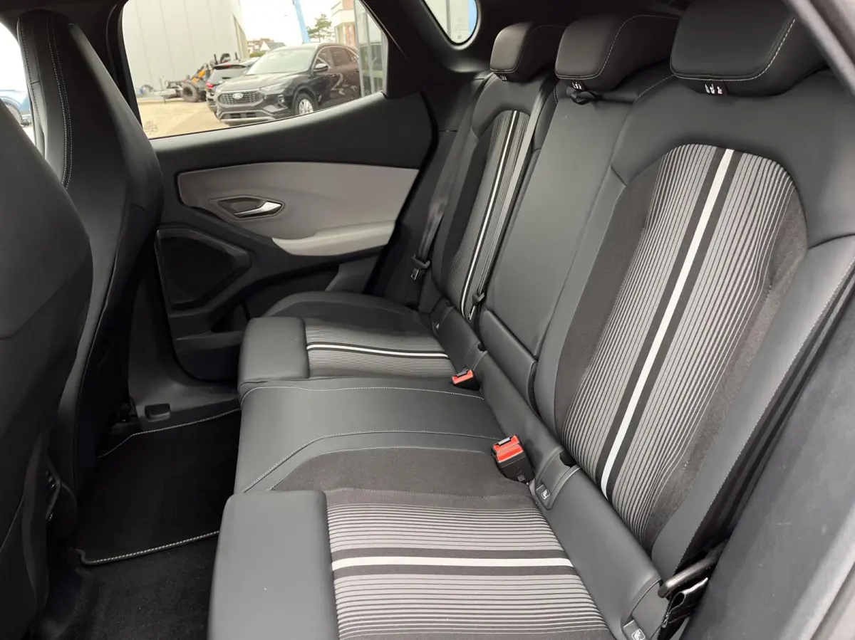 Extended Range RWD 77 kWh 286PK Elek. Trekhaak Adaptieve Cruise Blind Spot Navi Elek. stoelgeheugen Carplay Achteruitrijcamera *100% Elektrisch*