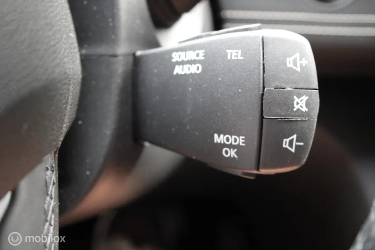 1.3 TCe Limited 7p./Pano/Led/Navi/Dhd/