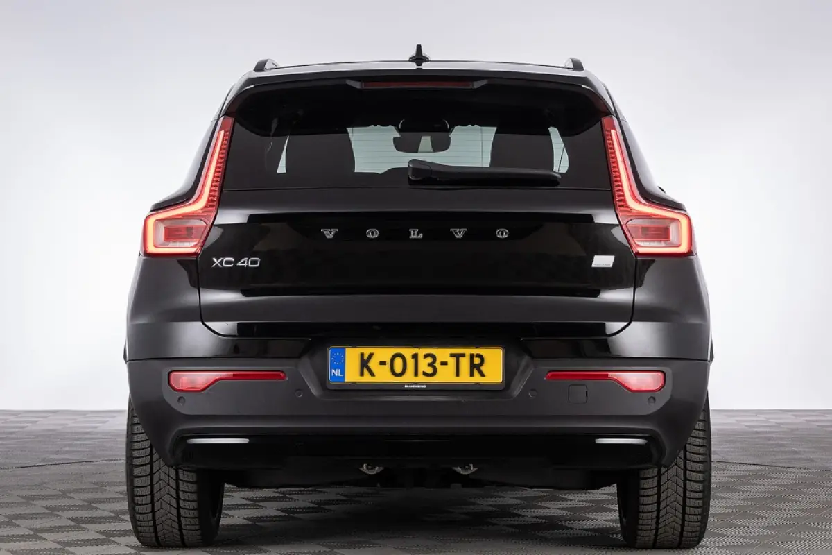 P8 AWD R-Design *SOH 94% ✅ 1e Eigenaar