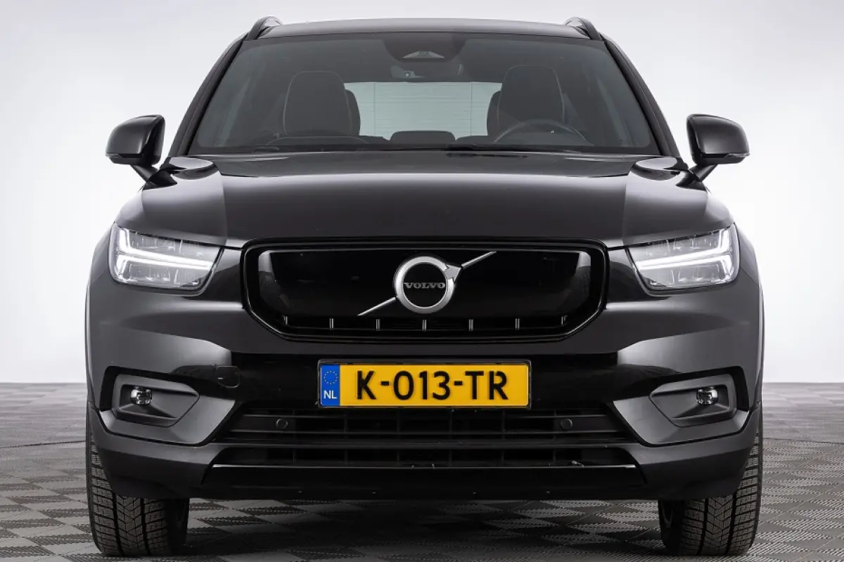 P8 AWD R-Design *SOH 94% ✅ 1e Eigenaar