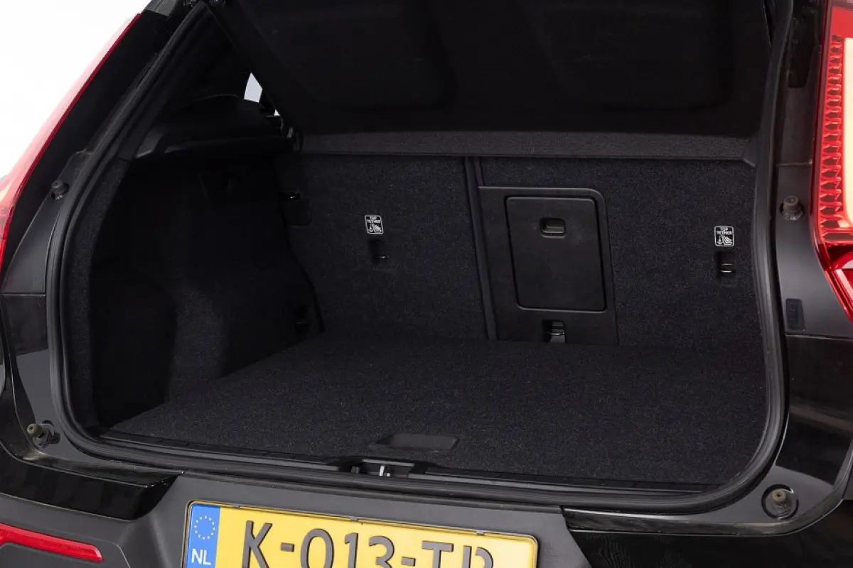 P8 AWD R-Design *SOH 94% ✅ 1e Eigenaar