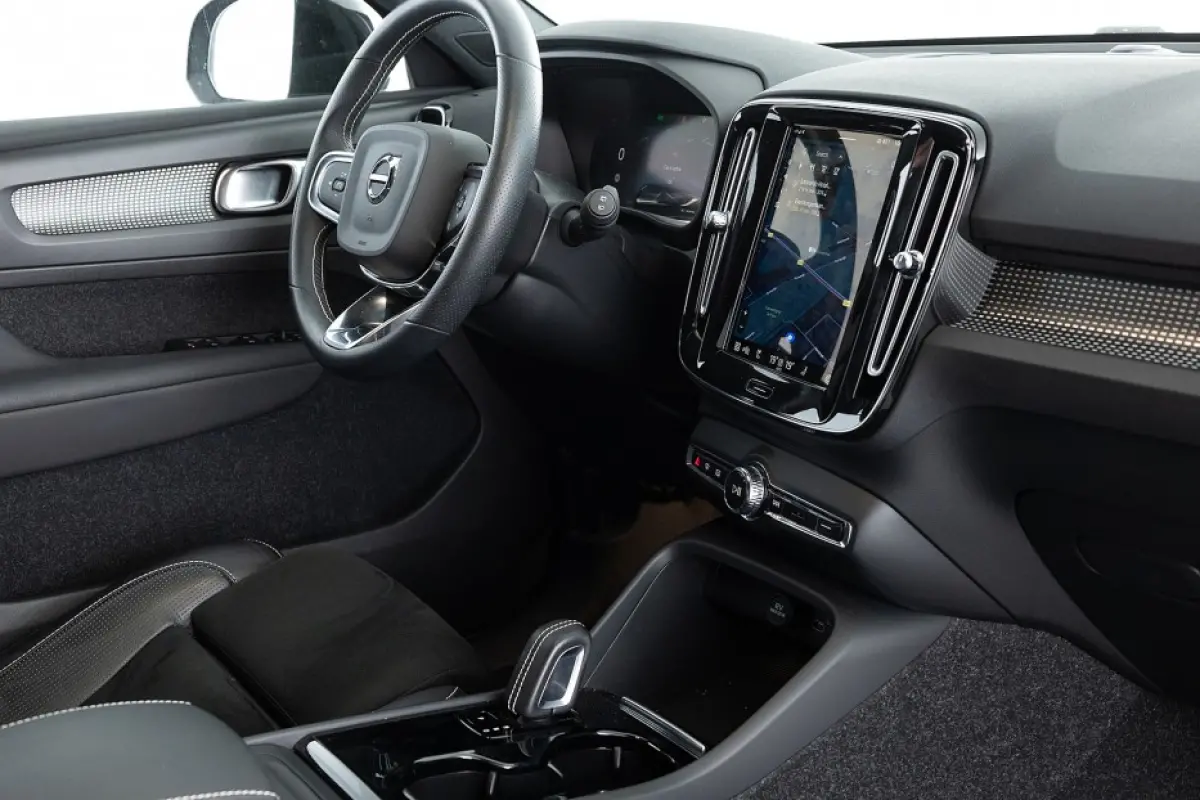 P8 AWD R-Design *SOH 94% ✅ 1e Eigenaar