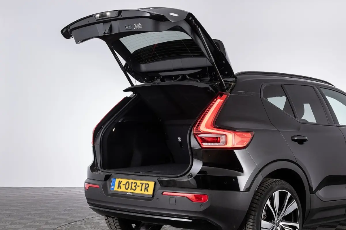 P8 AWD R-Design *SOH 94% ✅ 1e Eigenaar