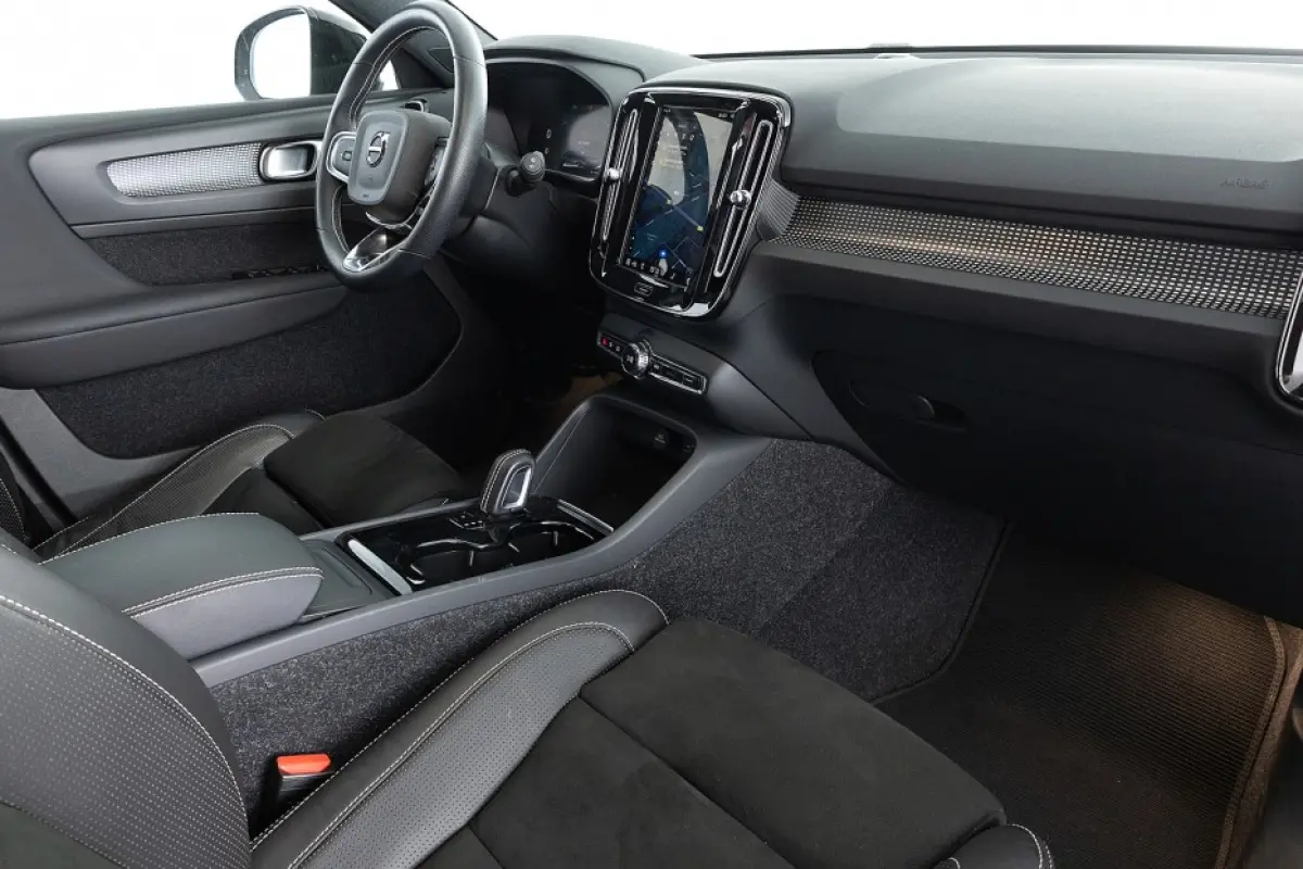 P8 AWD R-Design *SOH 94% ✅ 1e Eigenaar