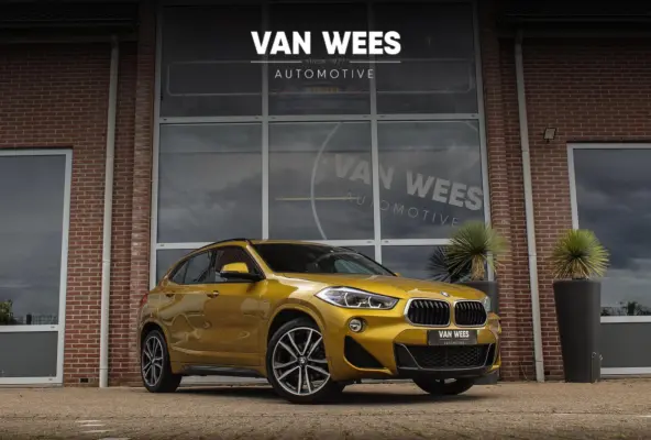 sDrive18i High Executive M-sport | 2e eigenaar | Driving Assistant | Panoramadak | 19 inch | Keyless entry | Head-up | Shadow line | HiFi audio | Stoelverwarming | Alcantara