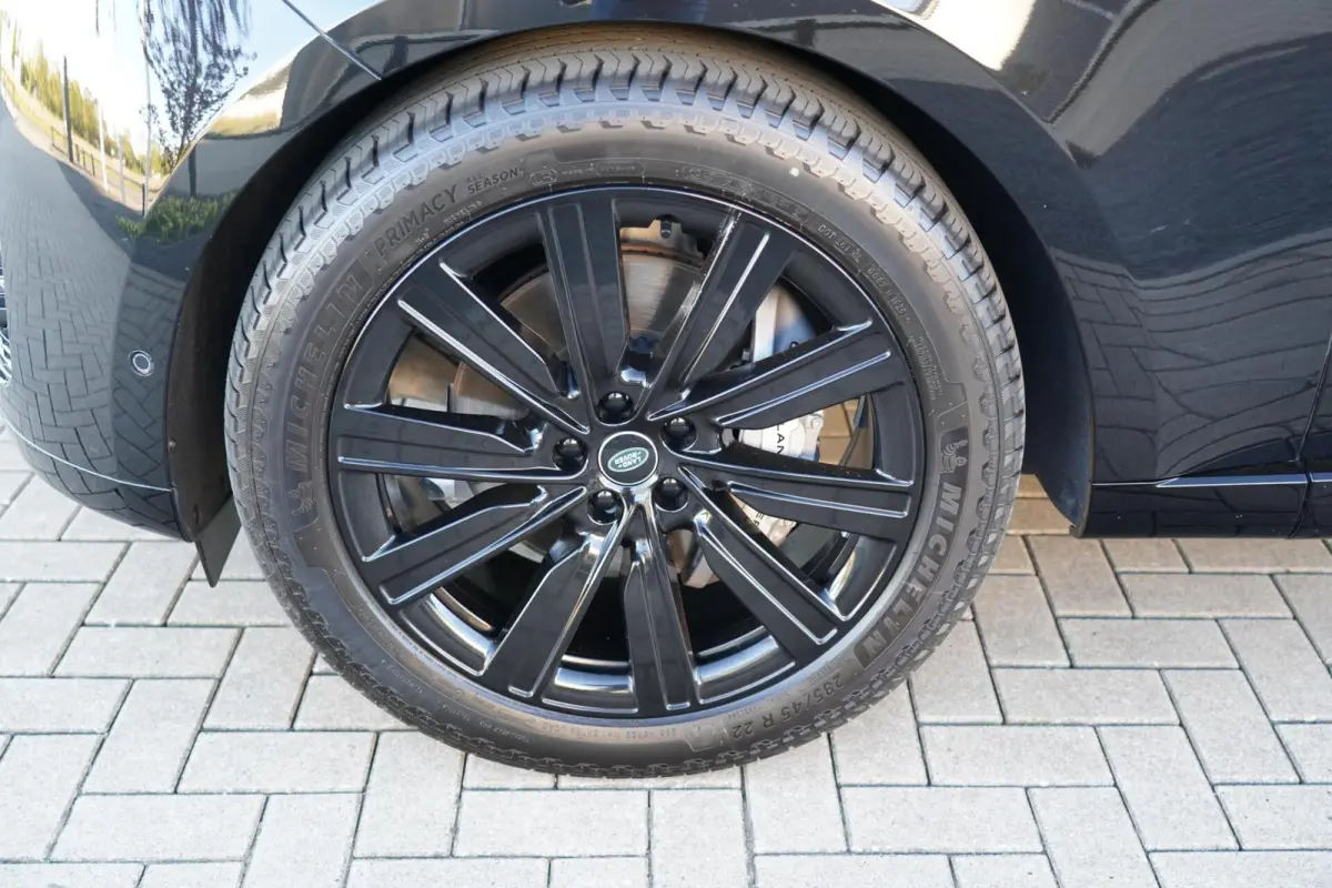 3.0 P460e HSE PHEV | Trekhaak | Softclose | 4 wiel besturing | Panoramisch schuif/kanteldak | Meridian 3D | Stoelverwarming ventilatie & massage | Stuurwiel verwarming | Head-up | 5-jaar gar
