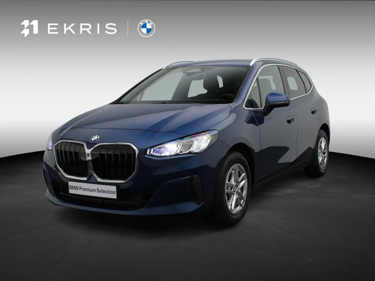 220i Achteruitrijcamera | Driving Assistant Plus | DAB | 16''