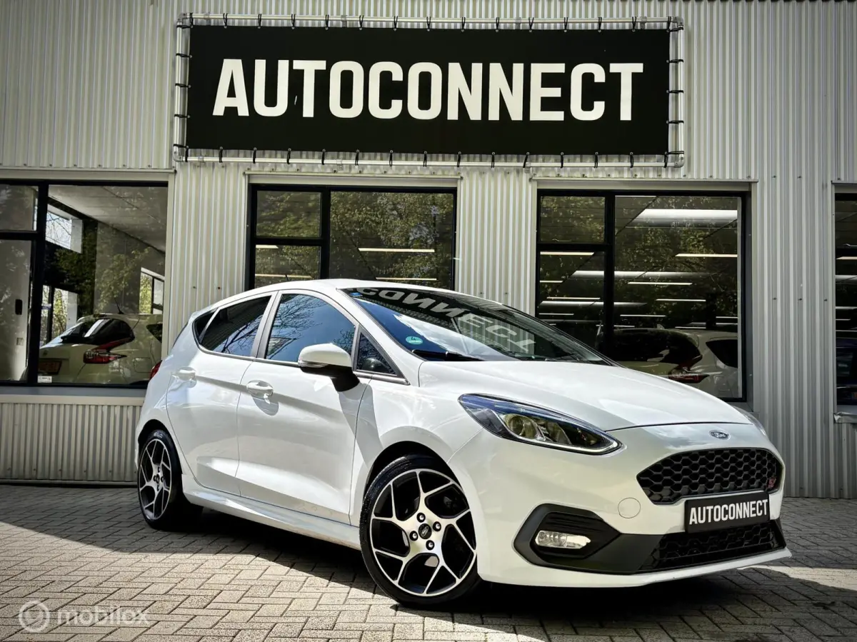1.5 EcoBoost ST. 5 DEURS, CRUISE, AIRCO, LED
