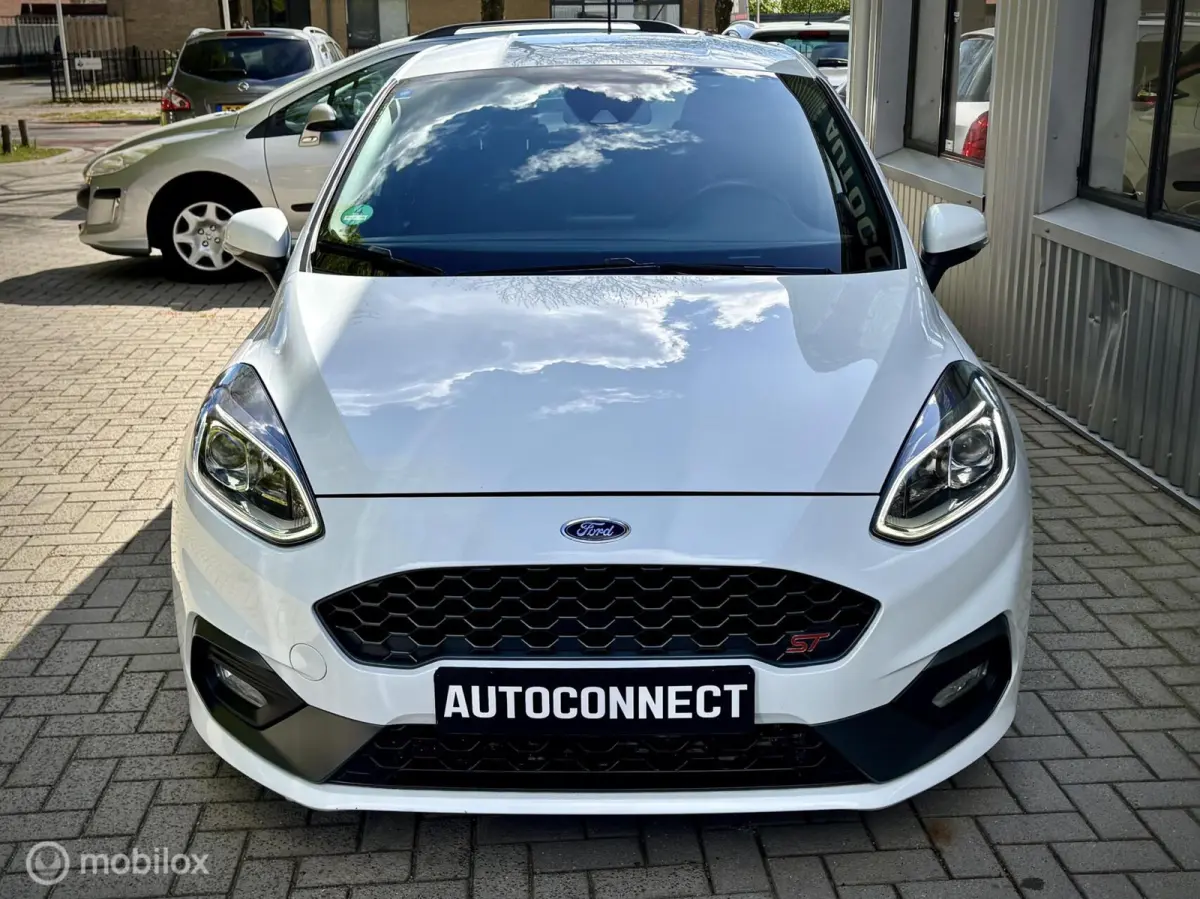 1.5 EcoBoost ST. 5 DEURS, CRUISE, AIRCO, LED