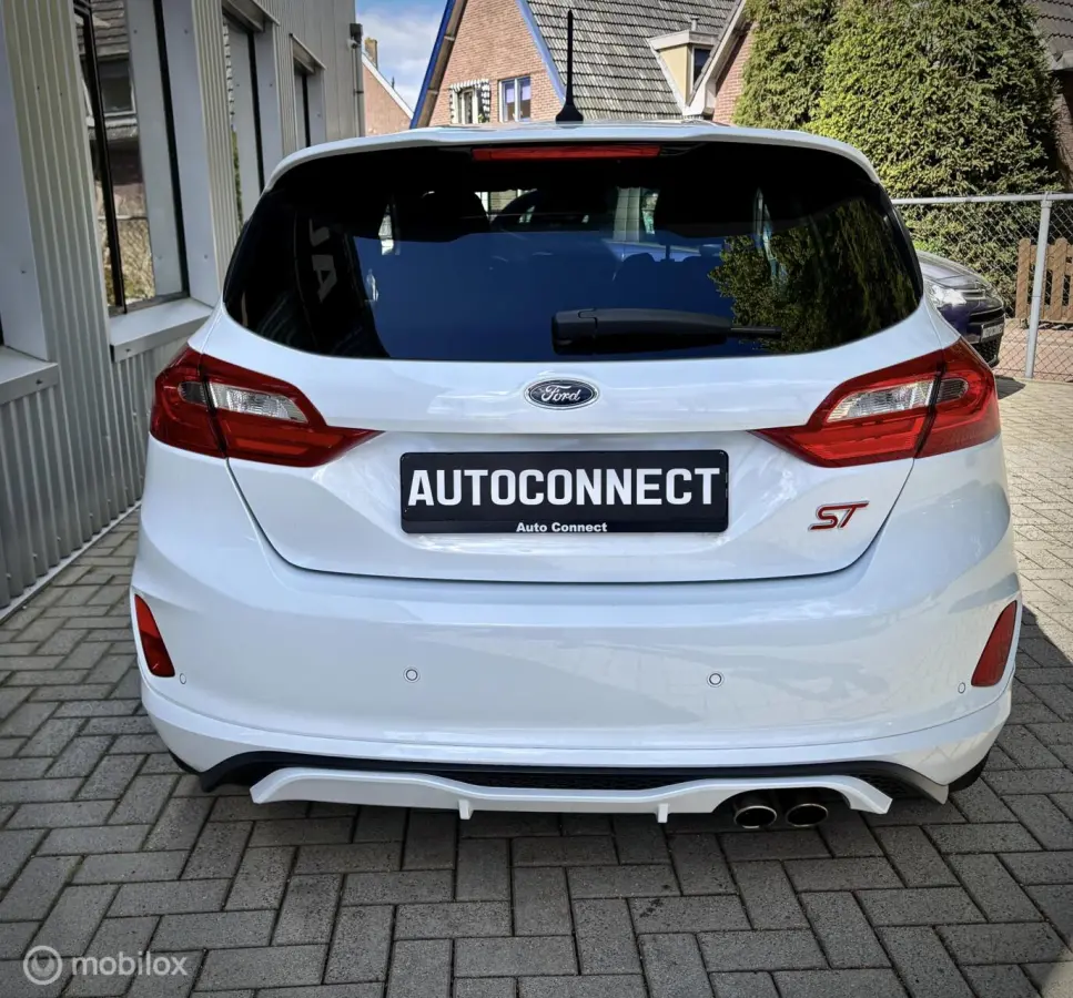 1.5 EcoBoost ST. 5 DEURS, CRUISE, AIRCO, LED