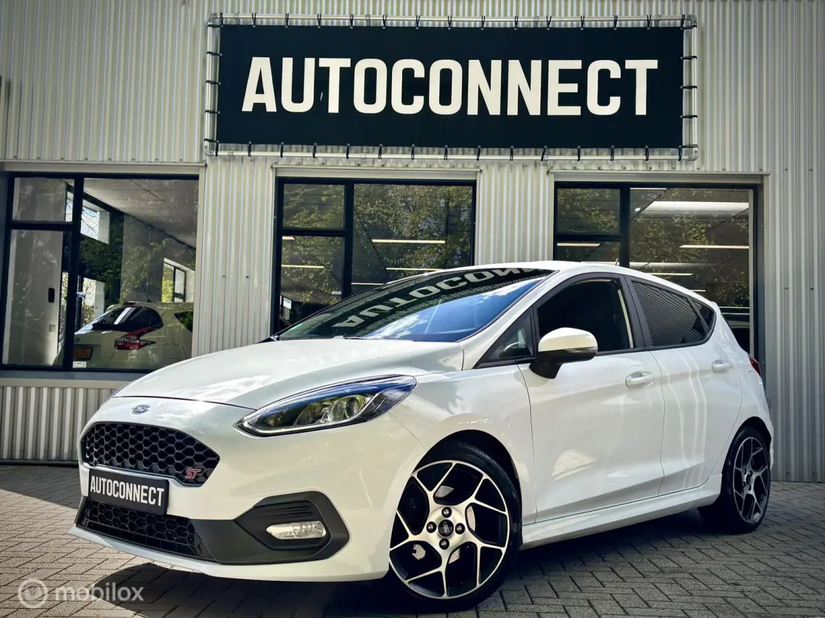 1.5 EcoBoost ST. 5 DEURS, CRUISE, AIRCO, LED