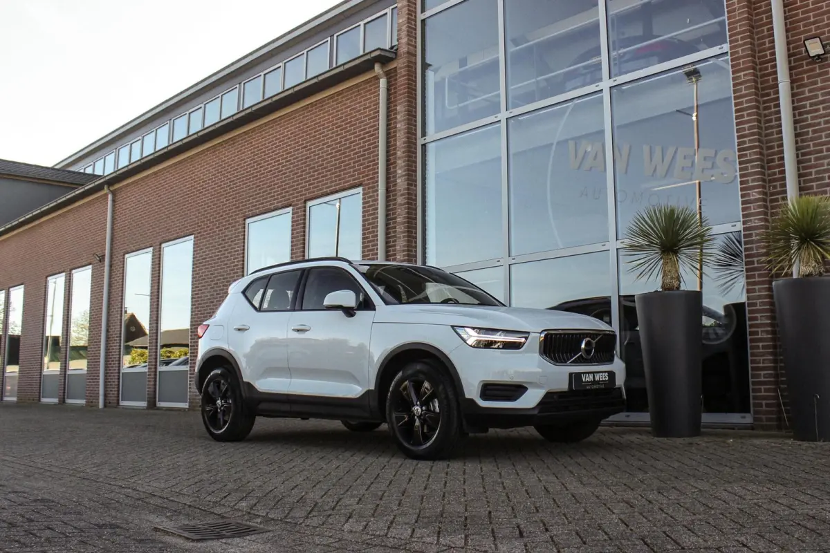 1.5 T2 Momentum Core | 1e eigenaar | NL auto | Navigatie | Cruise control | Bluetooth | LED | Parkeersensoren | Bluetooth | Botsherkenning | Rijstrooksensor