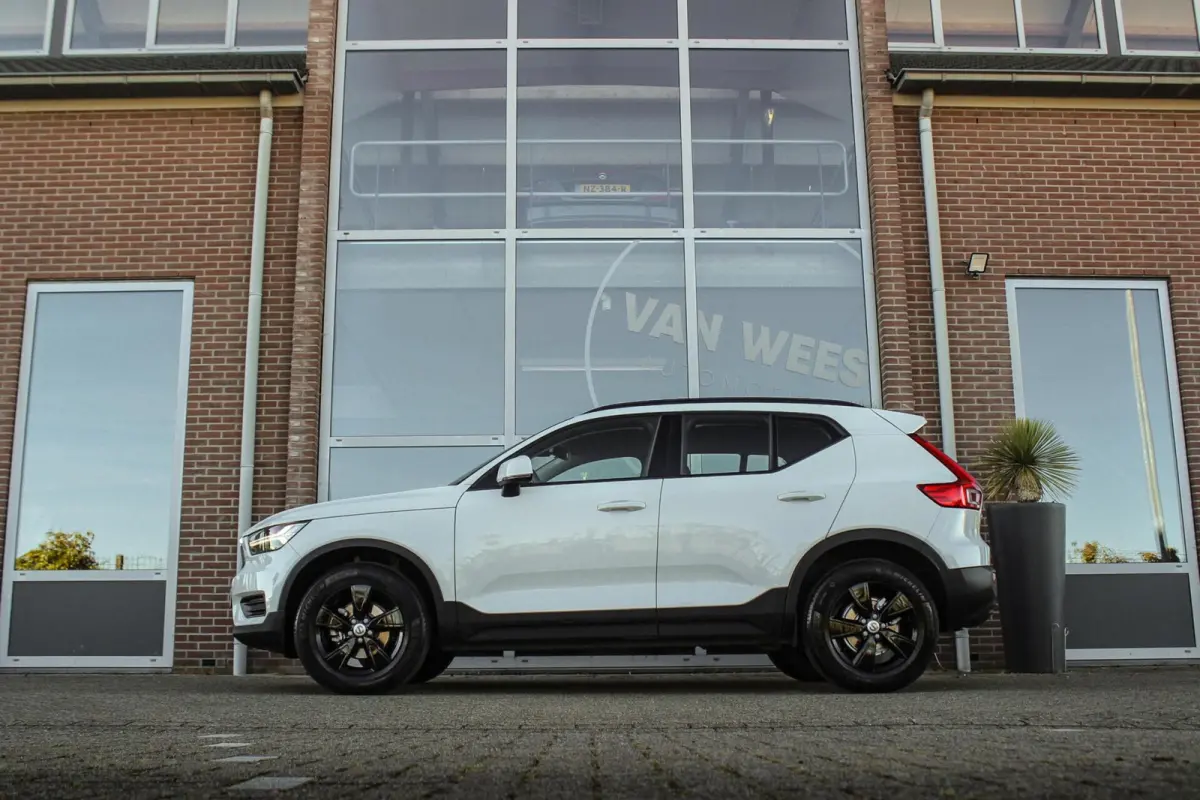 1.5 T2 Momentum Core | 1e eigenaar | NL auto | Navigatie | Cruise control | Bluetooth | LED | Parkeersensoren | Bluetooth | Botsherkenning | Rijstrooksensor