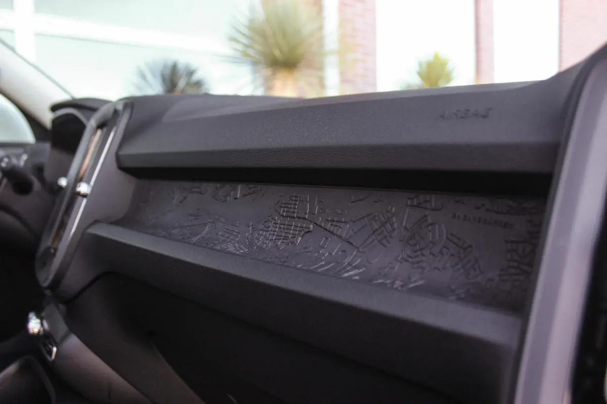 1.5 T2 Momentum Core | 1e eigenaar | NL auto | Navigatie | Cruise control | Bluetooth | LED | Parkeersensoren | Bluetooth | Botsherkenning | Rijstrooksensor