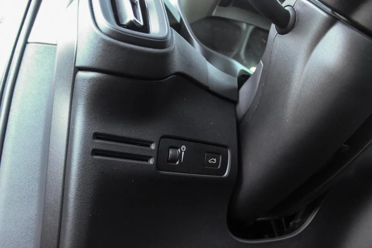 1.5 T2 Momentum Core | 1e eigenaar | NL auto | Navigatie | Cruise control | Bluetooth | LED | Parkeersensoren | Bluetooth | Botsherkenning | Rijstrooksensor