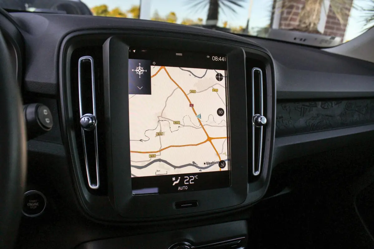 1.5 T2 Momentum Core | 1e eigenaar | NL auto | Navigatie | Cruise control | Bluetooth | LED | Parkeersensoren | Bluetooth | Botsherkenning | Rijstrooksensor