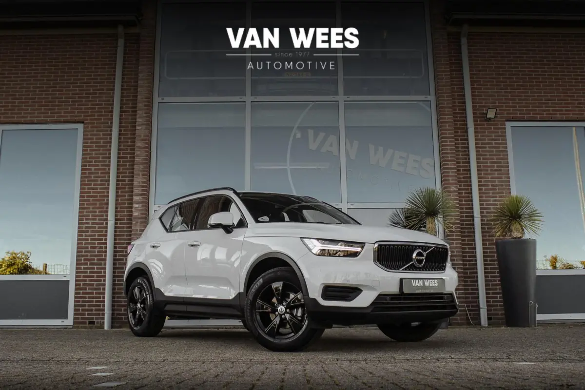 1.5 T2 Momentum Core | 1e eigenaar | NL auto | Navigatie | Cruise control | Bluetooth | LED | Parkeersensoren | Bluetooth | Botsherkenning | Rijstrooksensor